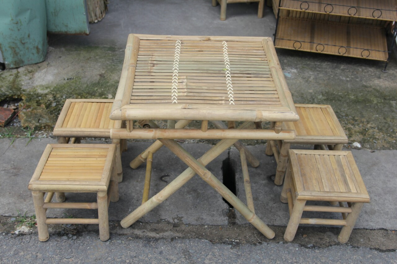 ghế đẩu tre